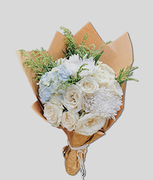 白いバラの花束